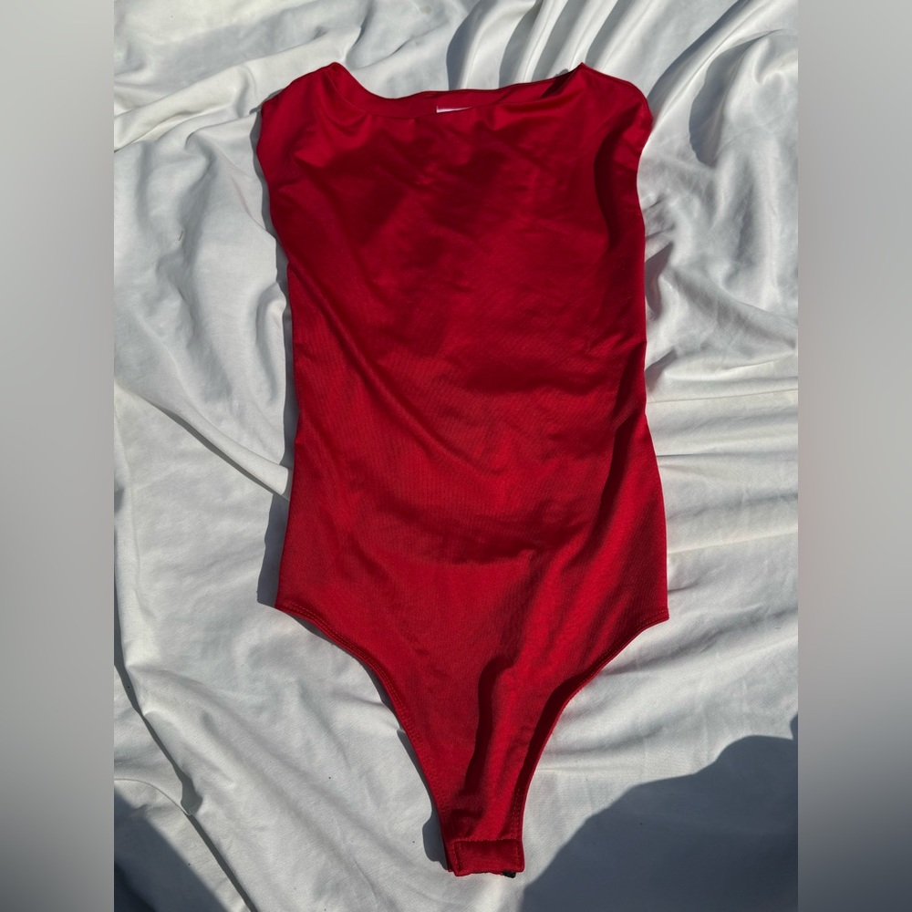 Live in the Moment - Red Highneck Bodysuit - size S